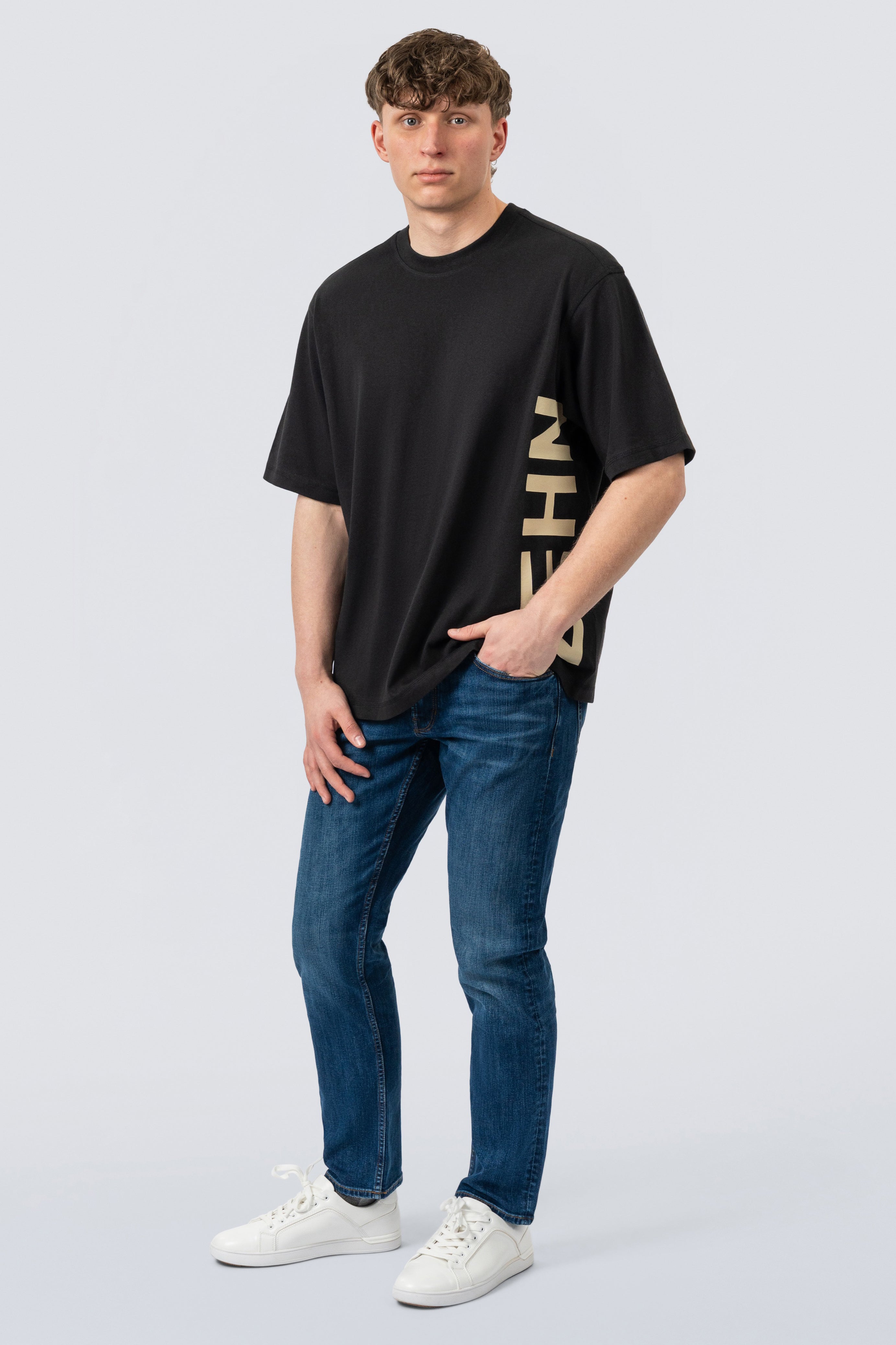 ZEHN Forge Crafted oversized T-Shirt