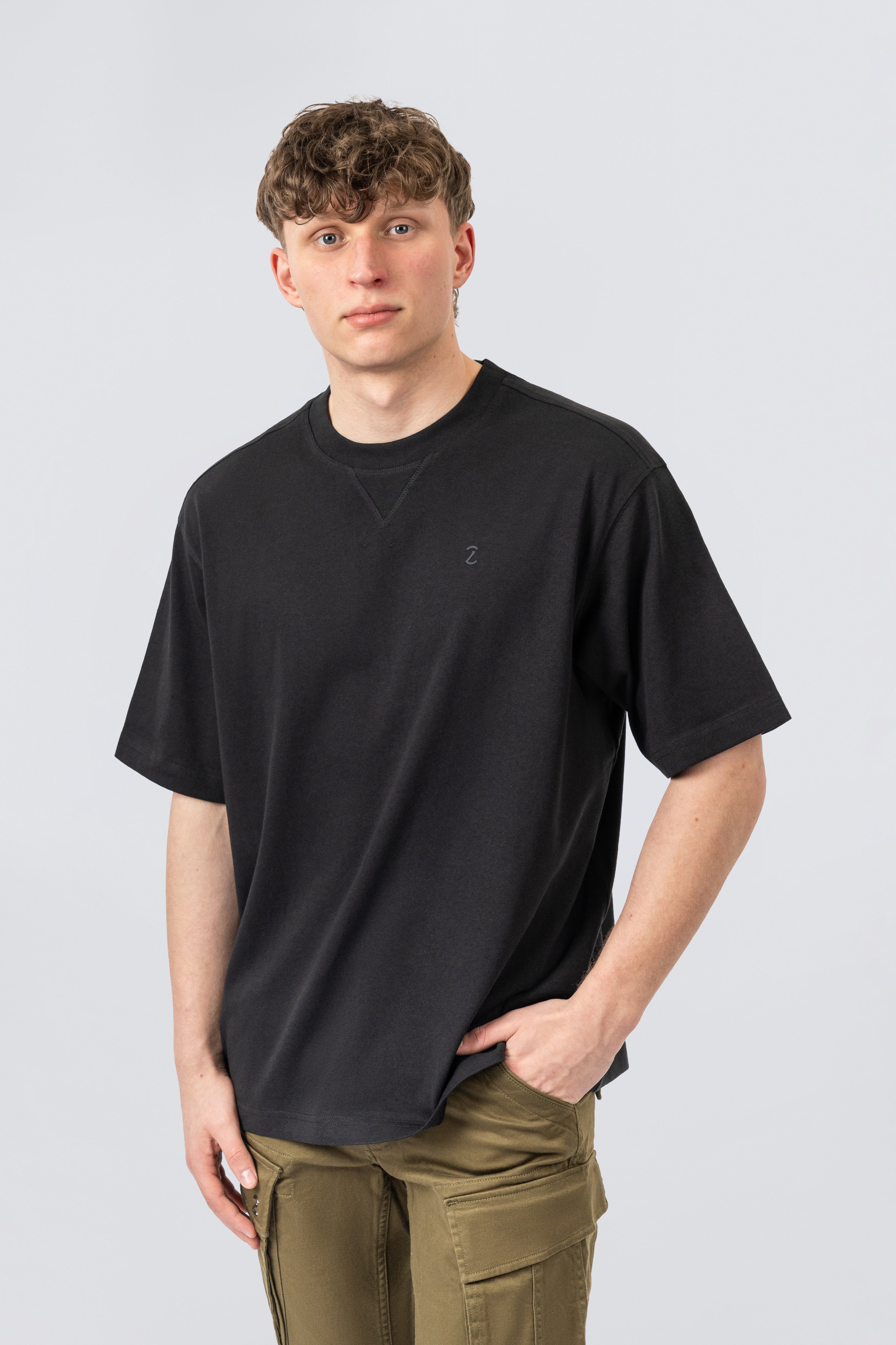ZEHN Vector - Oversized Herren T-Shirt aus 100% Baumwolle
